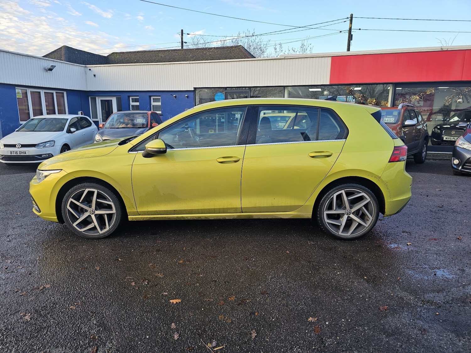 Used Volkswagen Golf 2020 for sale - 76963251: Photo 2