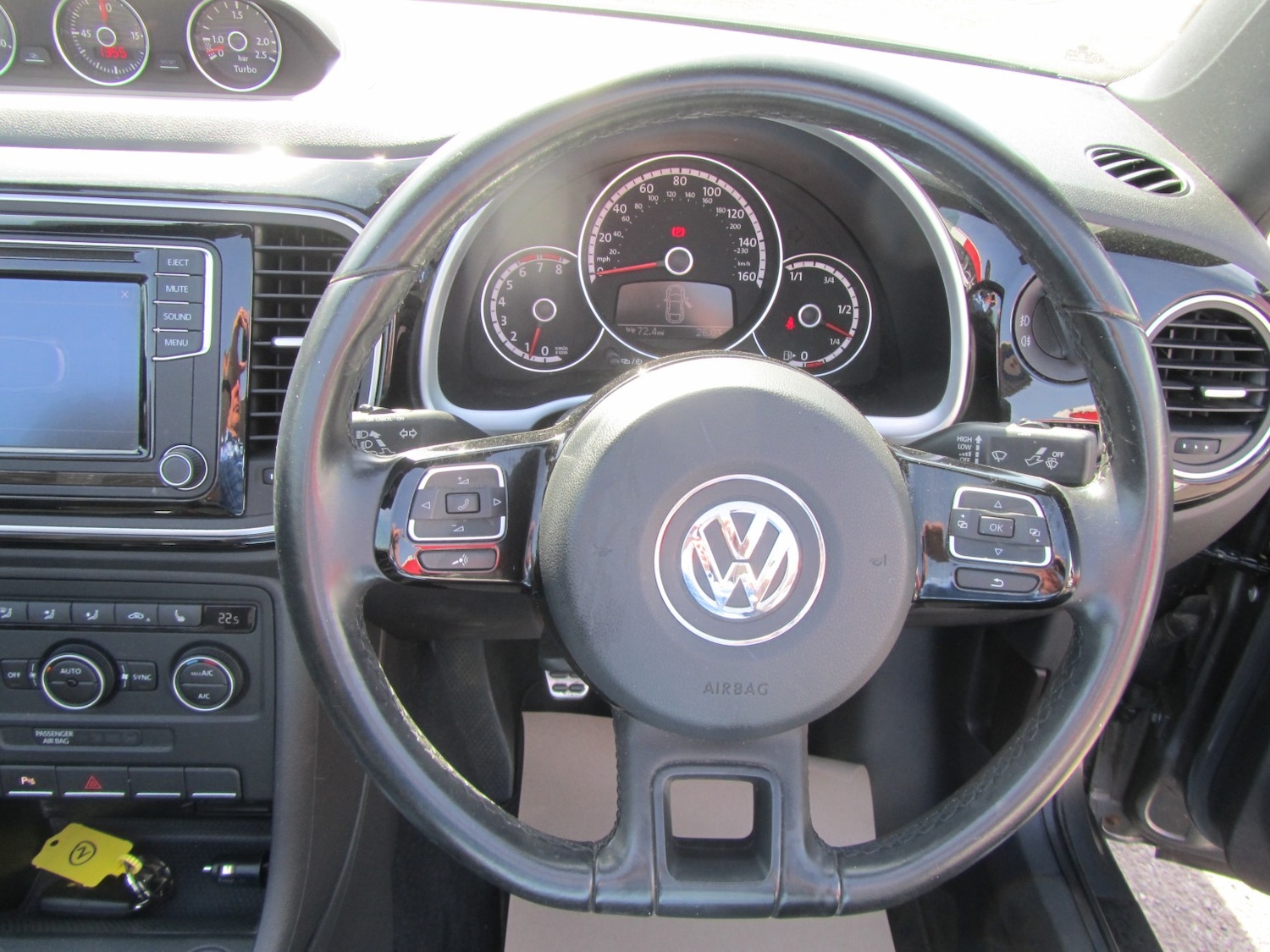 Used Volkswagen Beetle 2016 for sale - 78182931: Photo 11
