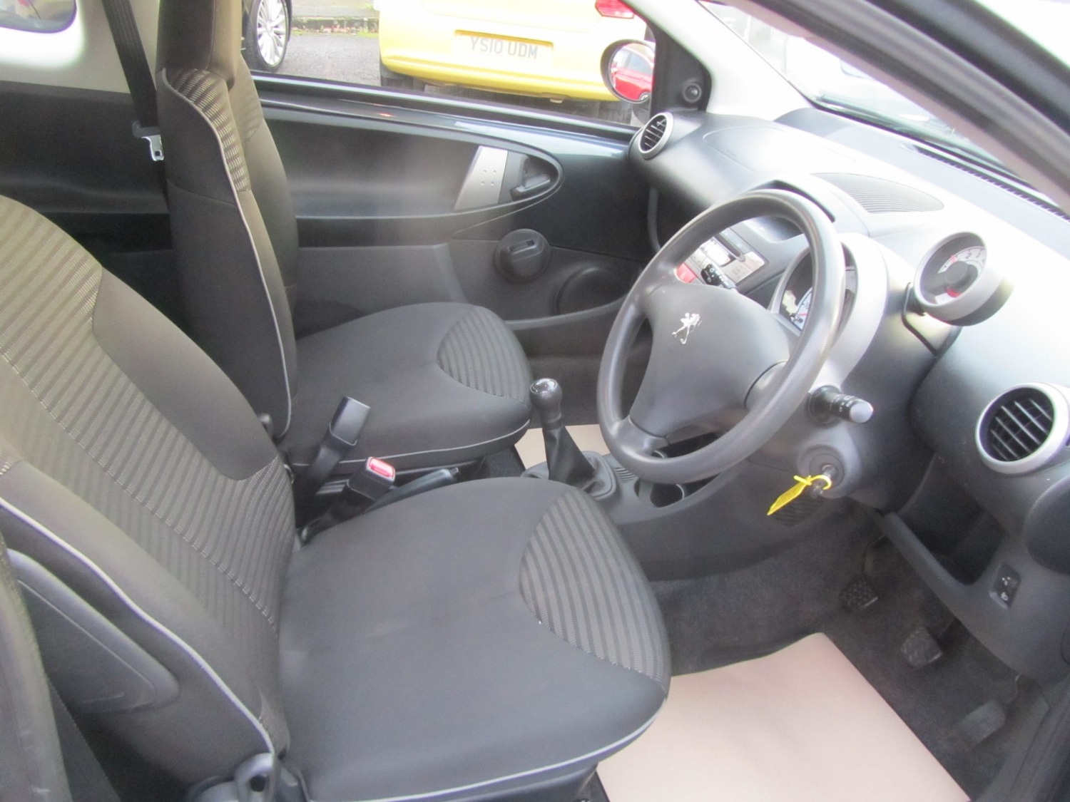 Used Peugeot 107 2014 for sale - 77154347: Photo 10