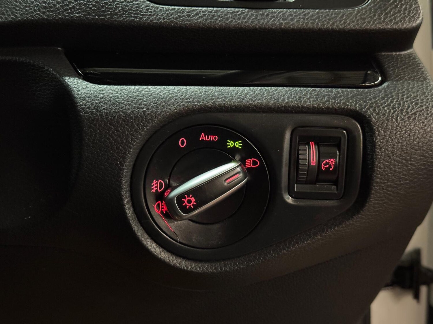 Used Volkswagen Sharan for sale - 76538338: Photo 41