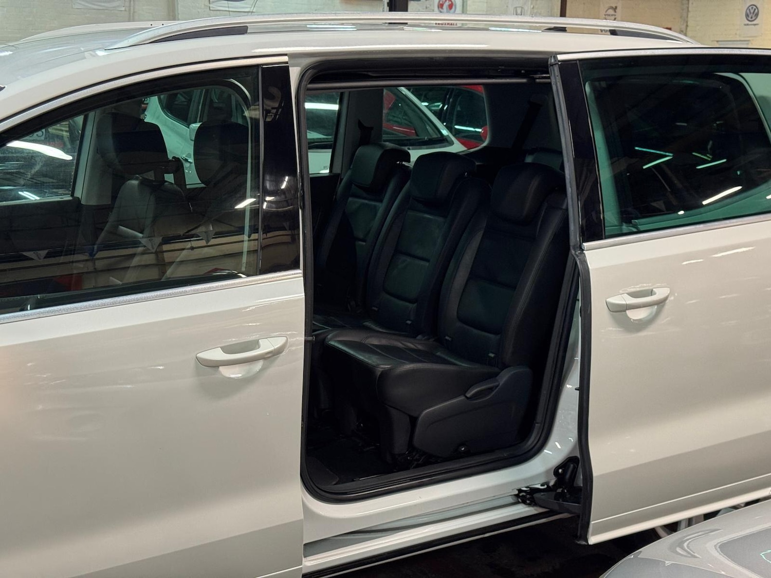 Used Volkswagen Sharan for sale - 76538338: Photo 8