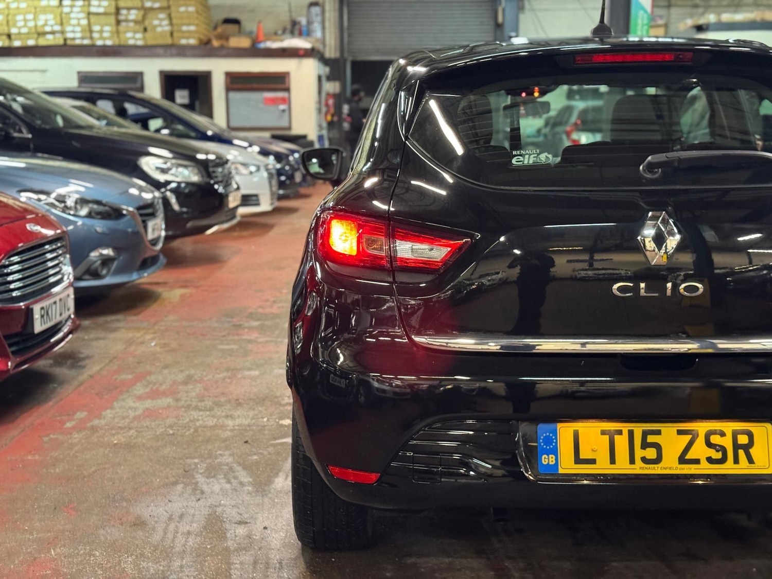 Used Renault Clio 2015 for sale - 76887152: Photo 13