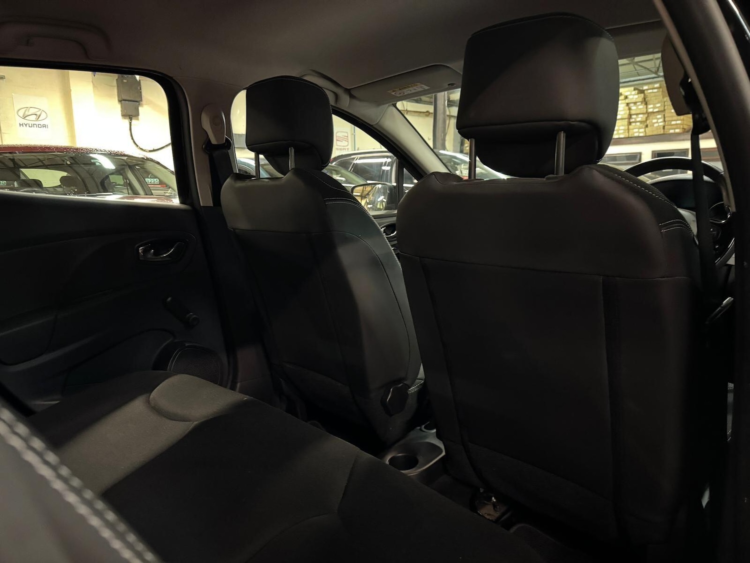 Used Renault Clio 2015 for sale - 76887152: Photo 26