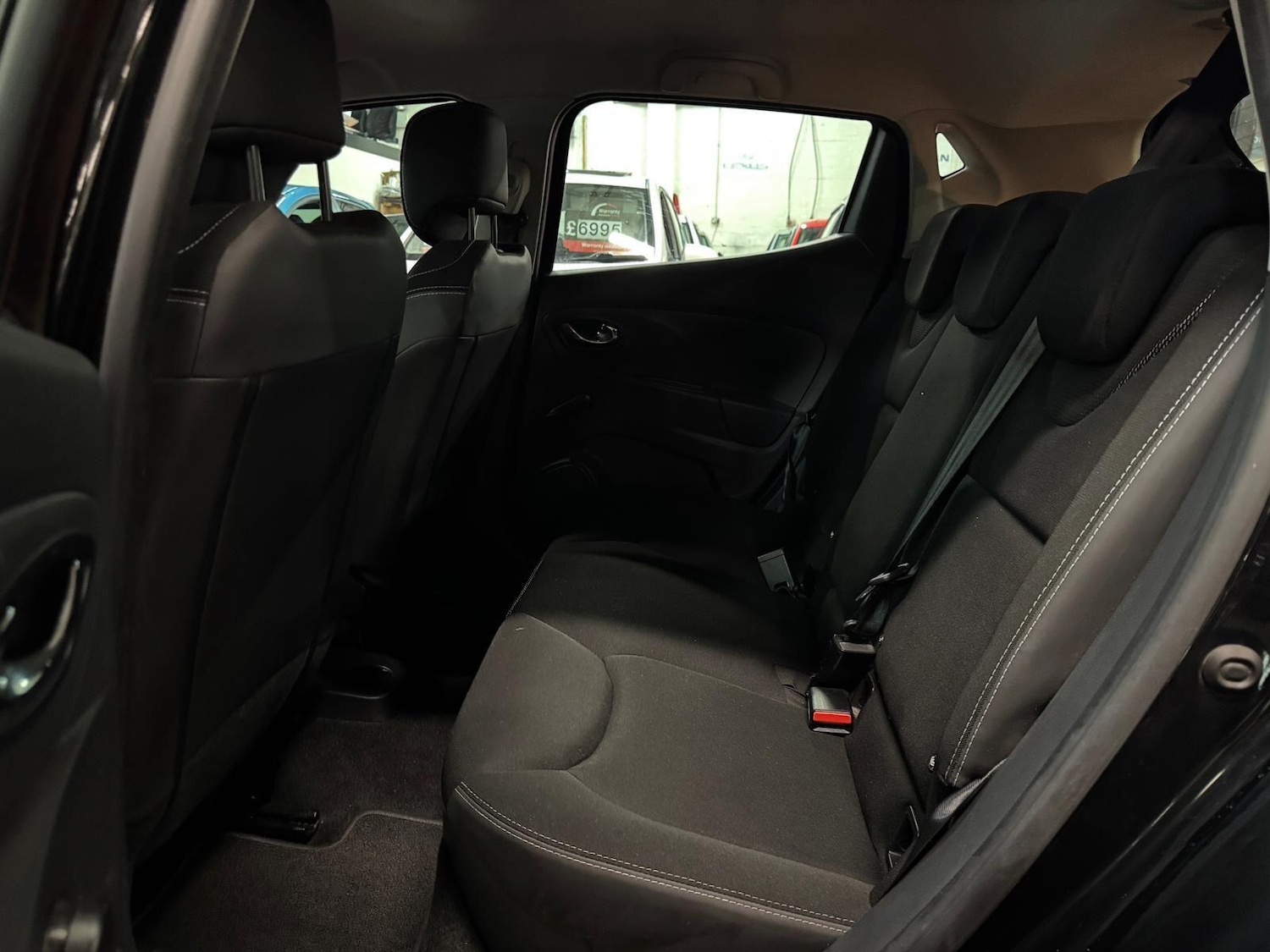 Used Renault Clio 2015 for sale - 76887152: Photo 27