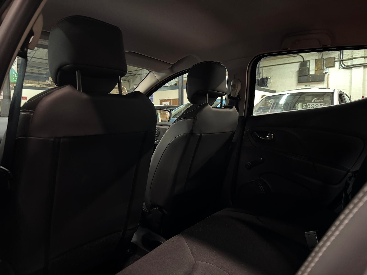 Used Renault Clio 2015 for sale - 76887152: Photo 29