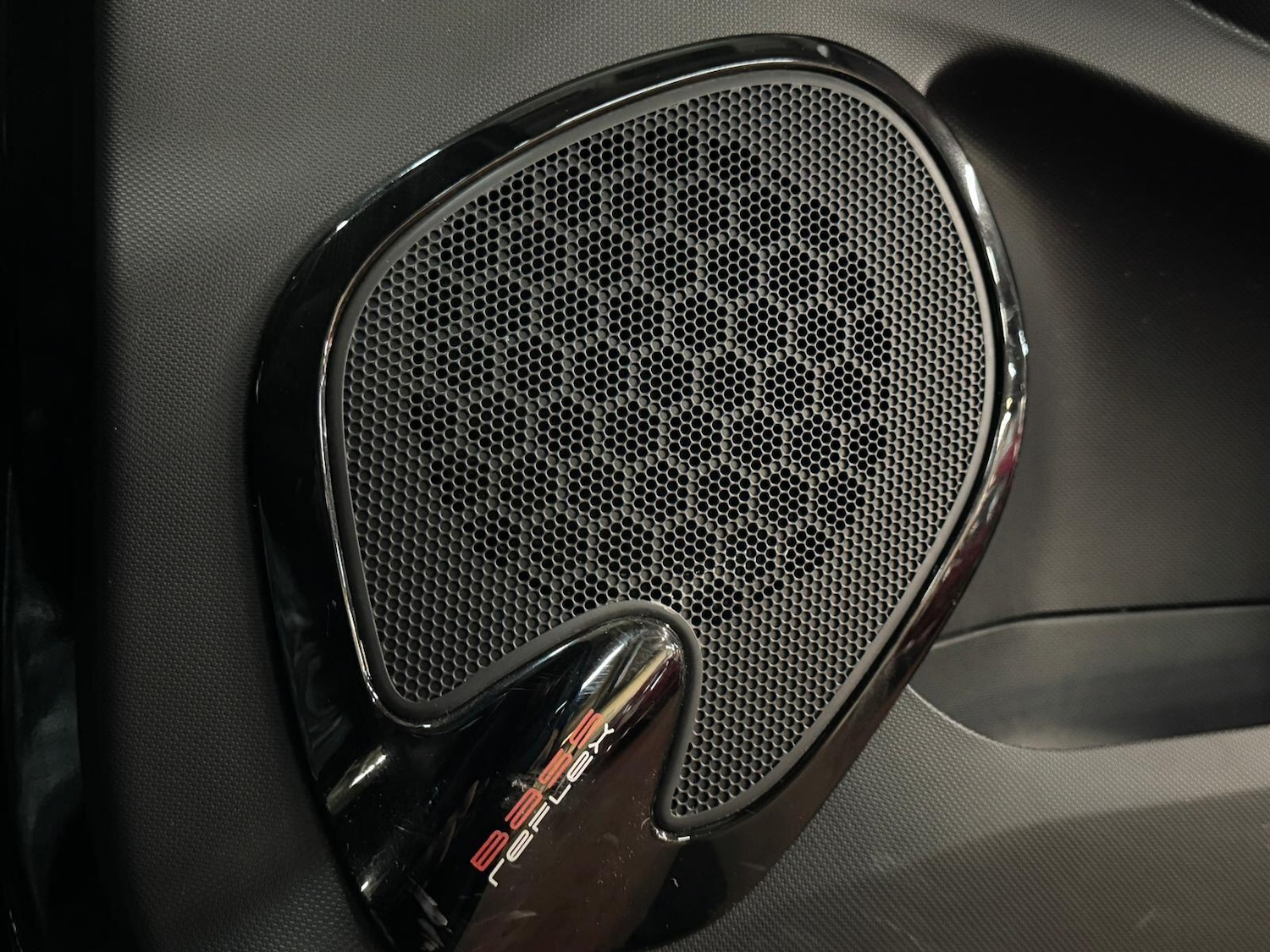 Used Renault Clio 2015 for sale - 76887152: Photo 38