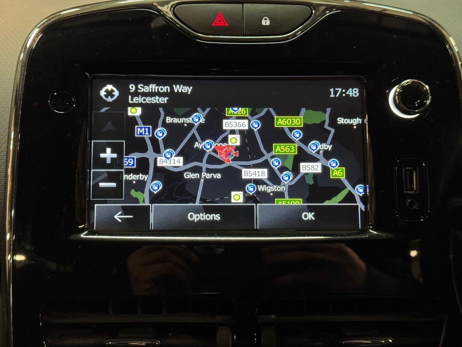 Used Renault Clio 2015 for sale - 76887152: Photo 43