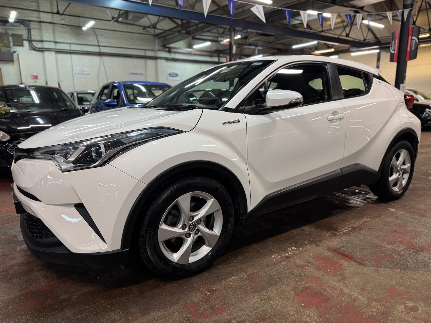 Used Toyota C-HR 2019 for sale - 77156072: Photo 3