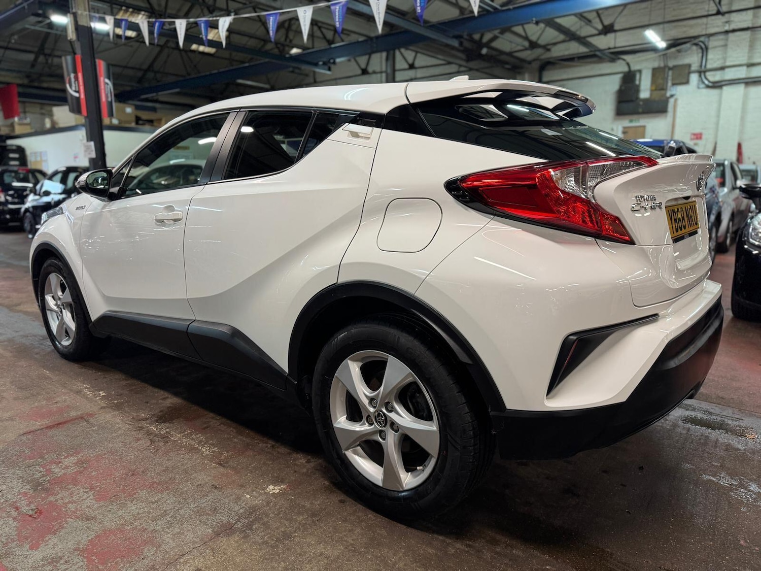 Used Toyota C-HR 2019 for sale - 77156072: Photo 4