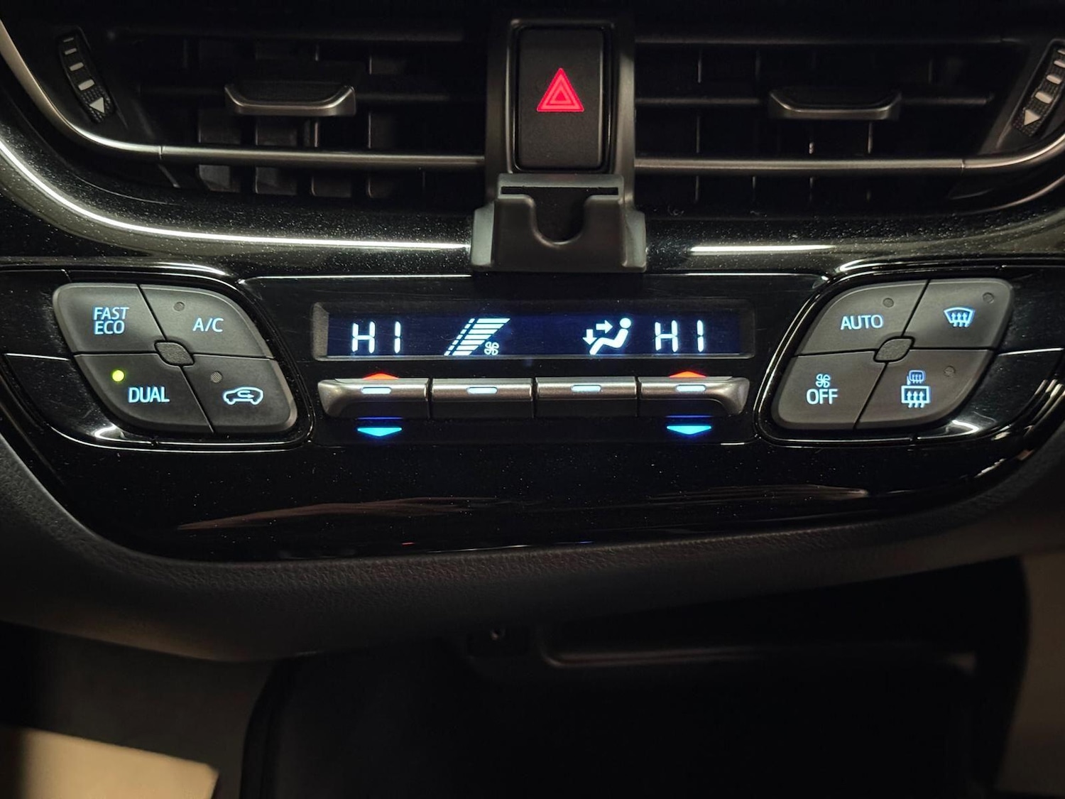 Used Toyota C-HR 2019 for sale - 77156072: Photo 47