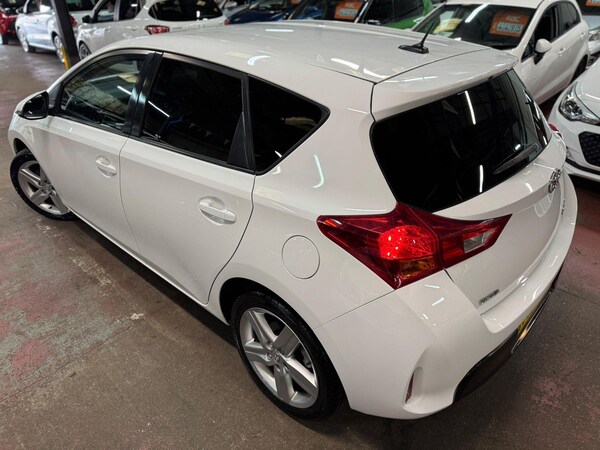 Used Toyota Auris 2013 for sale - 75599936: Photo 11