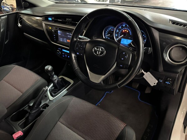 Used Toyota Auris 2013 for sale - 75599936: Photo 16