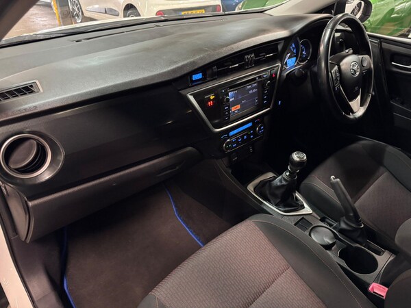Used Toyota Auris 2013 for sale - 75599936: Photo 19