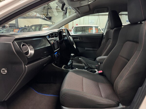 Used Toyota Auris 2013 for sale - 75599936: Photo 20