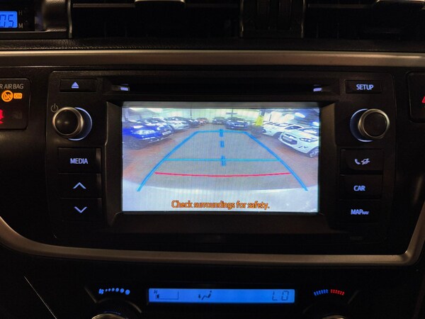 Used Toyota Auris 2013 for sale - 75599936: Photo 33