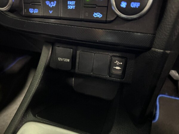 Used Toyota Auris 2013 for sale - 75599936: Photo 36