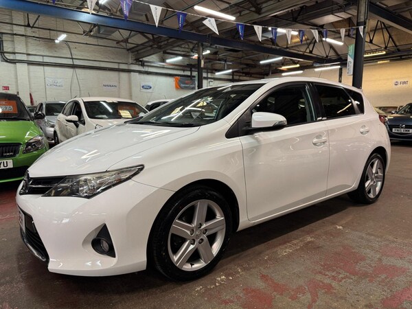 Used Toyota Auris 2013 for sale - 75599936: Photo 3