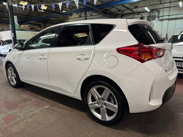 Used Toyota Auris 2013 for sale - 75599936: Photo 4