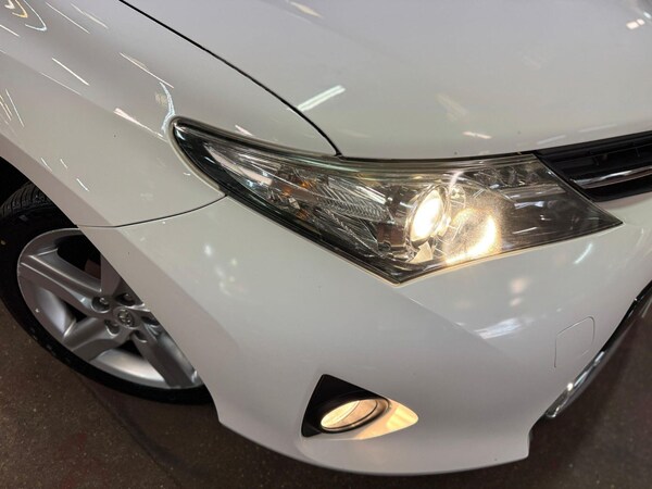 Used Toyota Auris 2013 for sale - 75599936: Photo 9