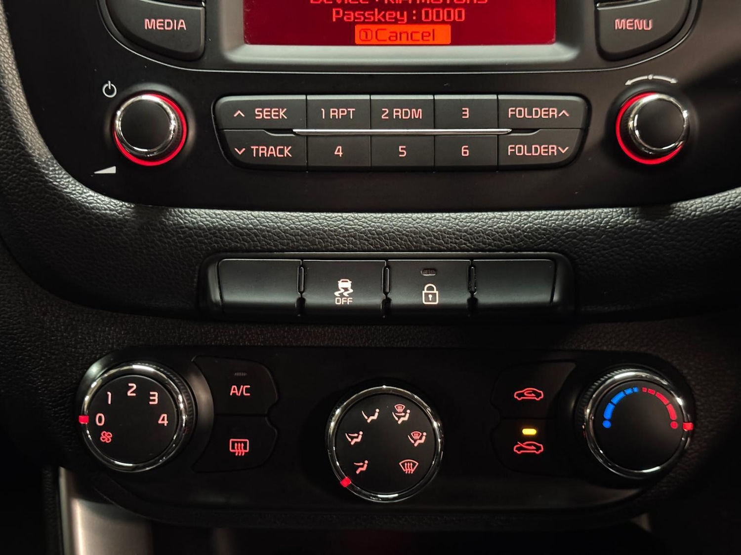 Used Kia Ceed 2016 for sale - 77081758: Photo 40