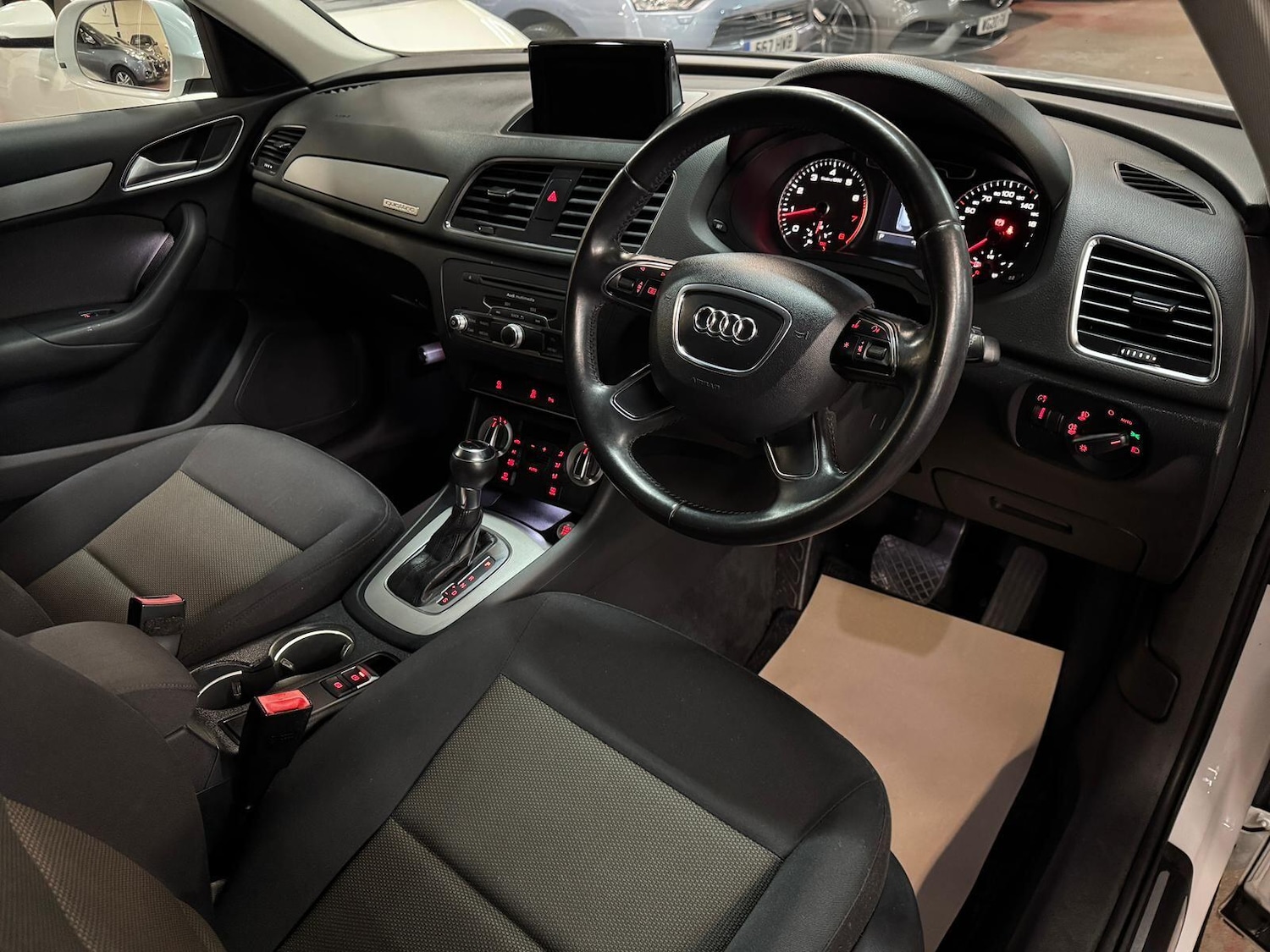 Used Audi Q3 for sale - 76389316: Photo 20