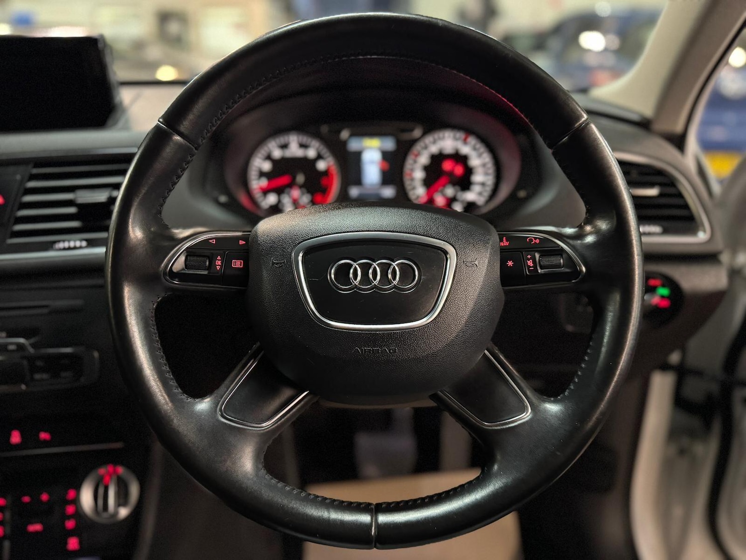 Used Audi Q3 for sale - 76389316: Photo 36