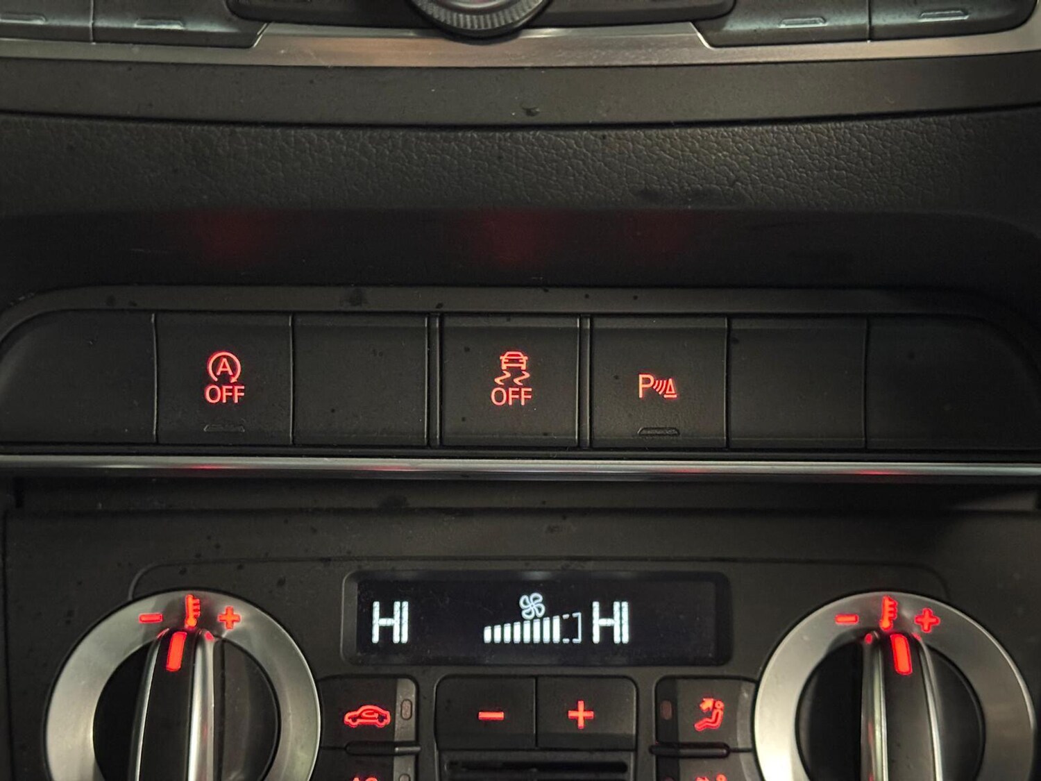 Used Audi Q3 for sale - 76389316: Photo 46