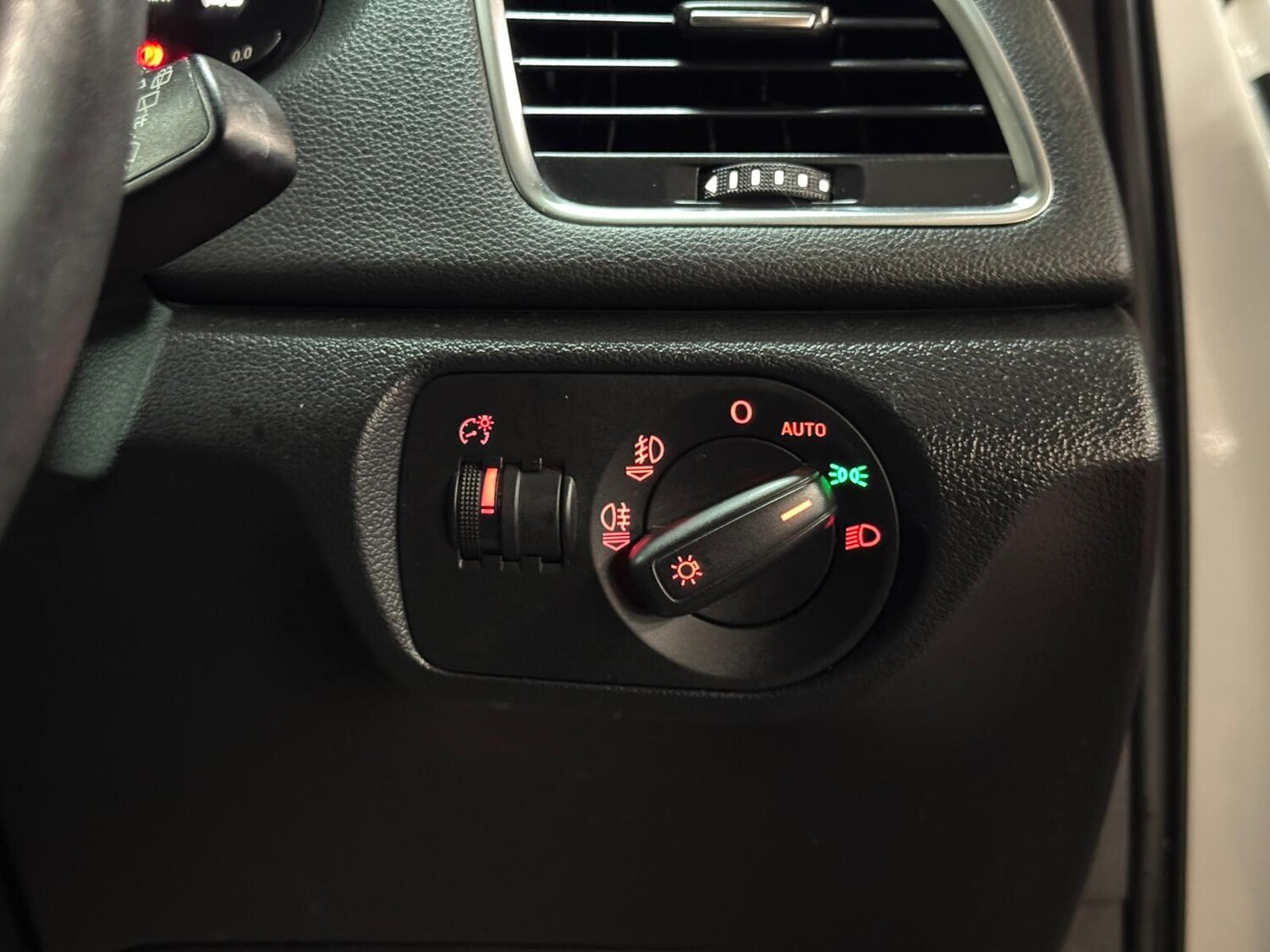 Used Audi Q3 for sale - 76389316: Photo 48