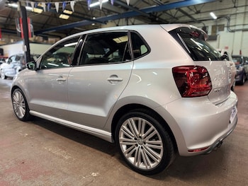 Used Volkswagen Polo 2015 for sale - 78586281: Photo