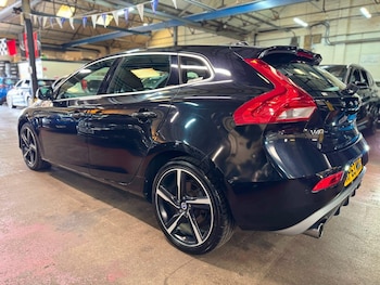 Used Volvo V40 2013 for sale - 79590293: Photo
