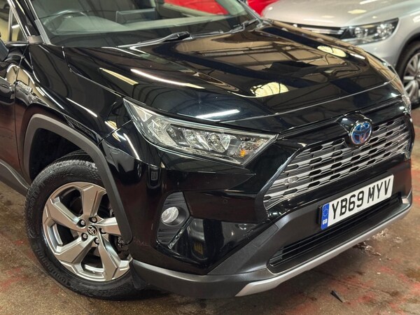 Used Toyota RAV4 2019 for sale - 76167193: Photo 11