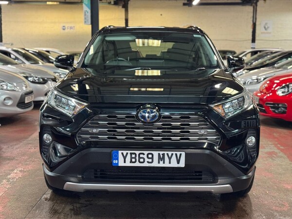 Used Toyota RAV4 2019 for sale - 76167193: Photo 2