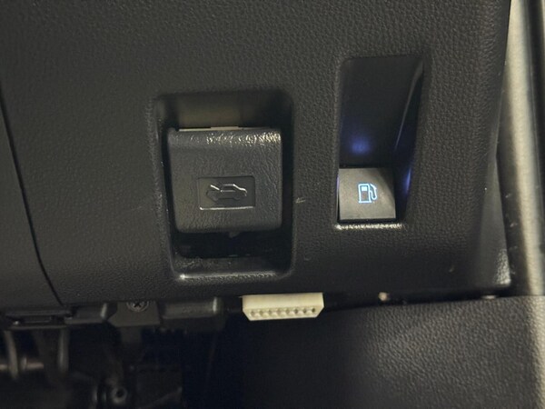 Used Toyota RAV4 2019 for sale - 76167193: Photo 46