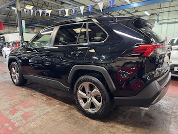 Used Toyota RAV4 2019 for sale - 76167193: Photo 4