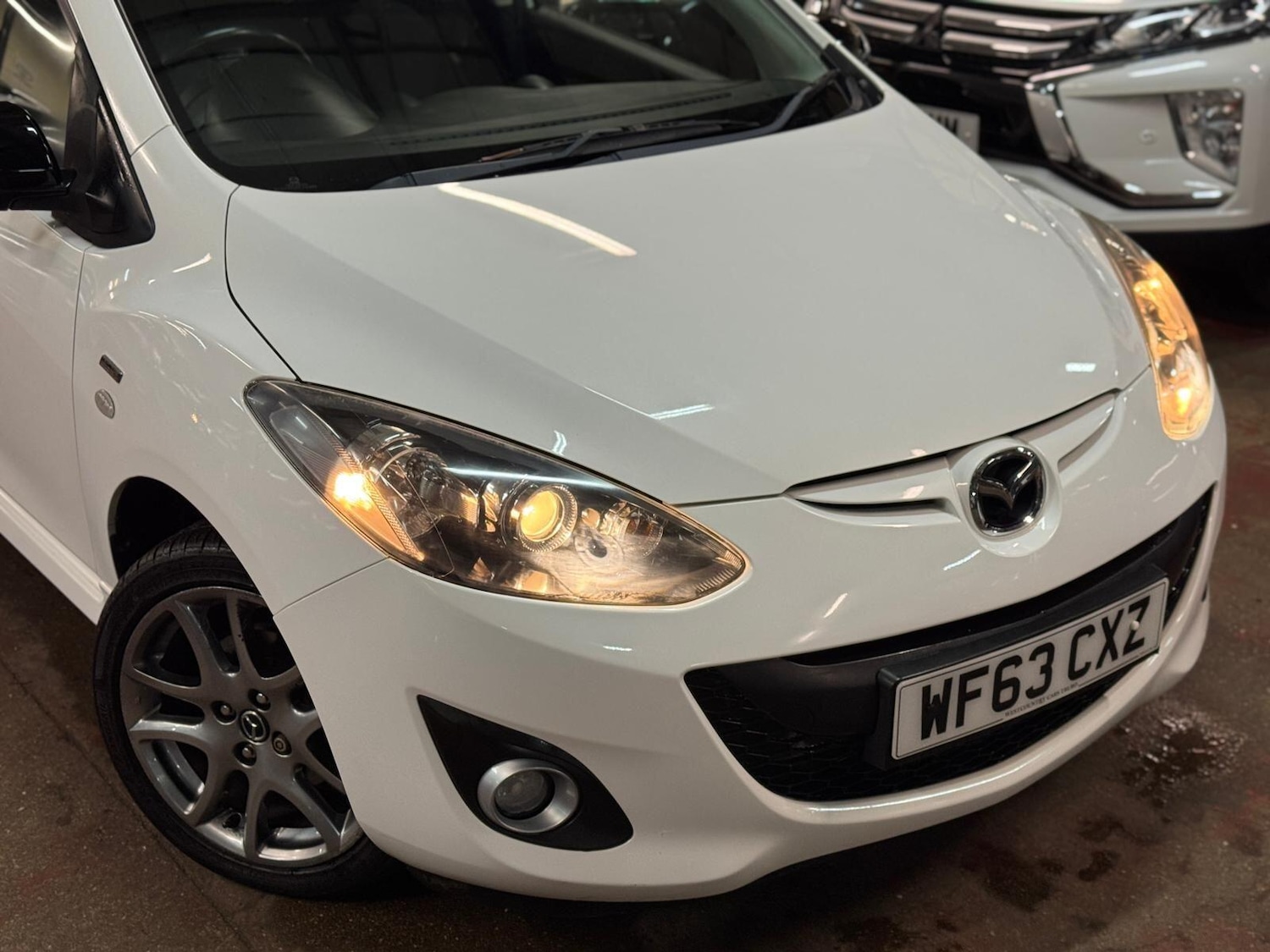 Used Mazda Mazda2 2013 for sale - 77345000: Photo 11