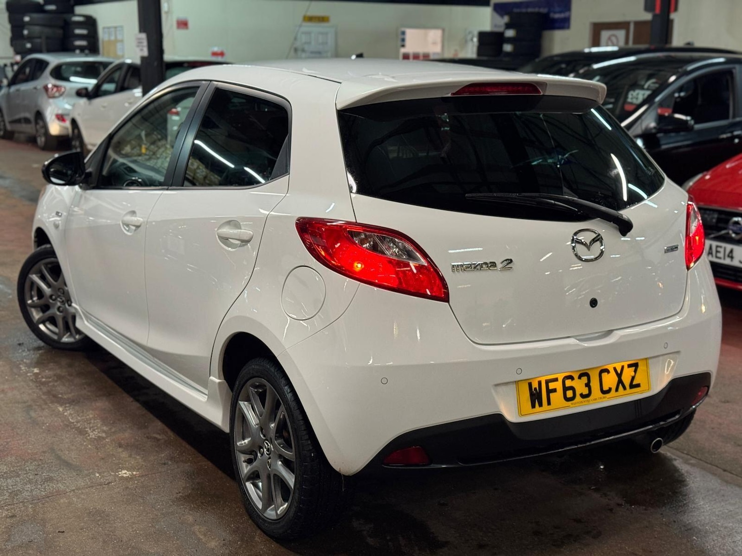 Used Mazda Mazda2 2013 for sale - 77345000: Photo 13