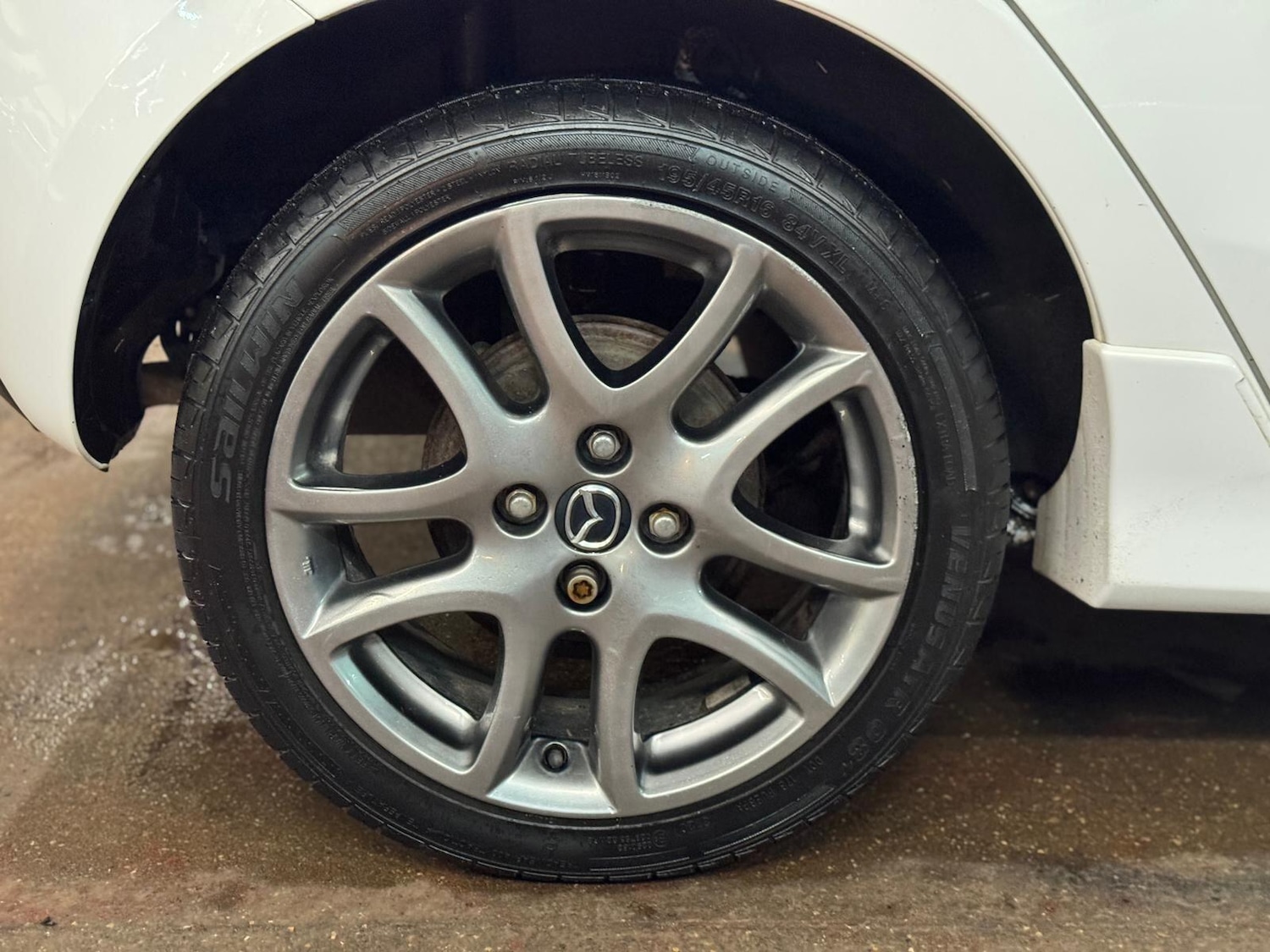 Used Mazda Mazda2 2013 for sale - 77345000: Photo 16