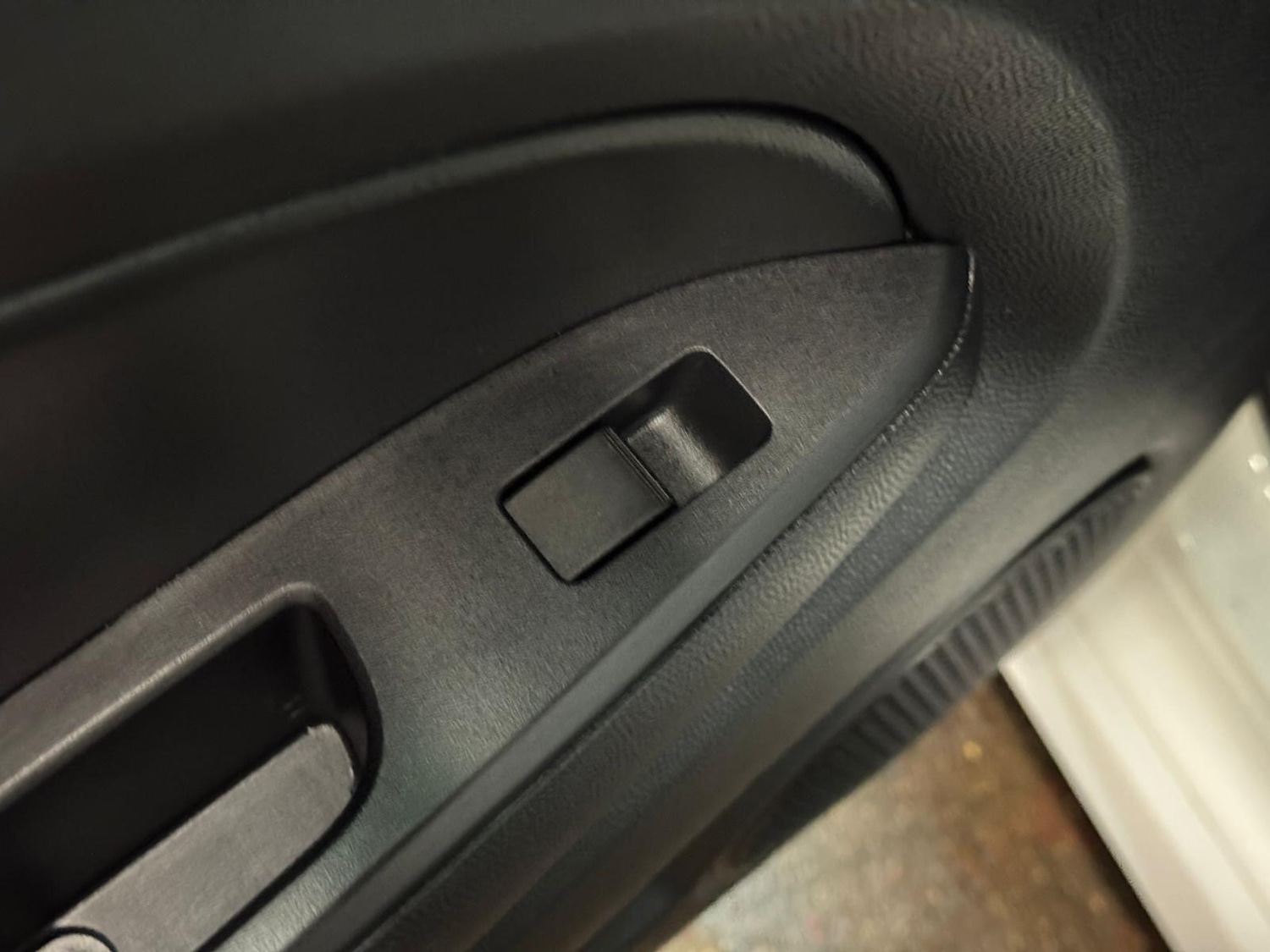 Used Mazda Mazda2 2013 for sale - 77345000: Photo 31