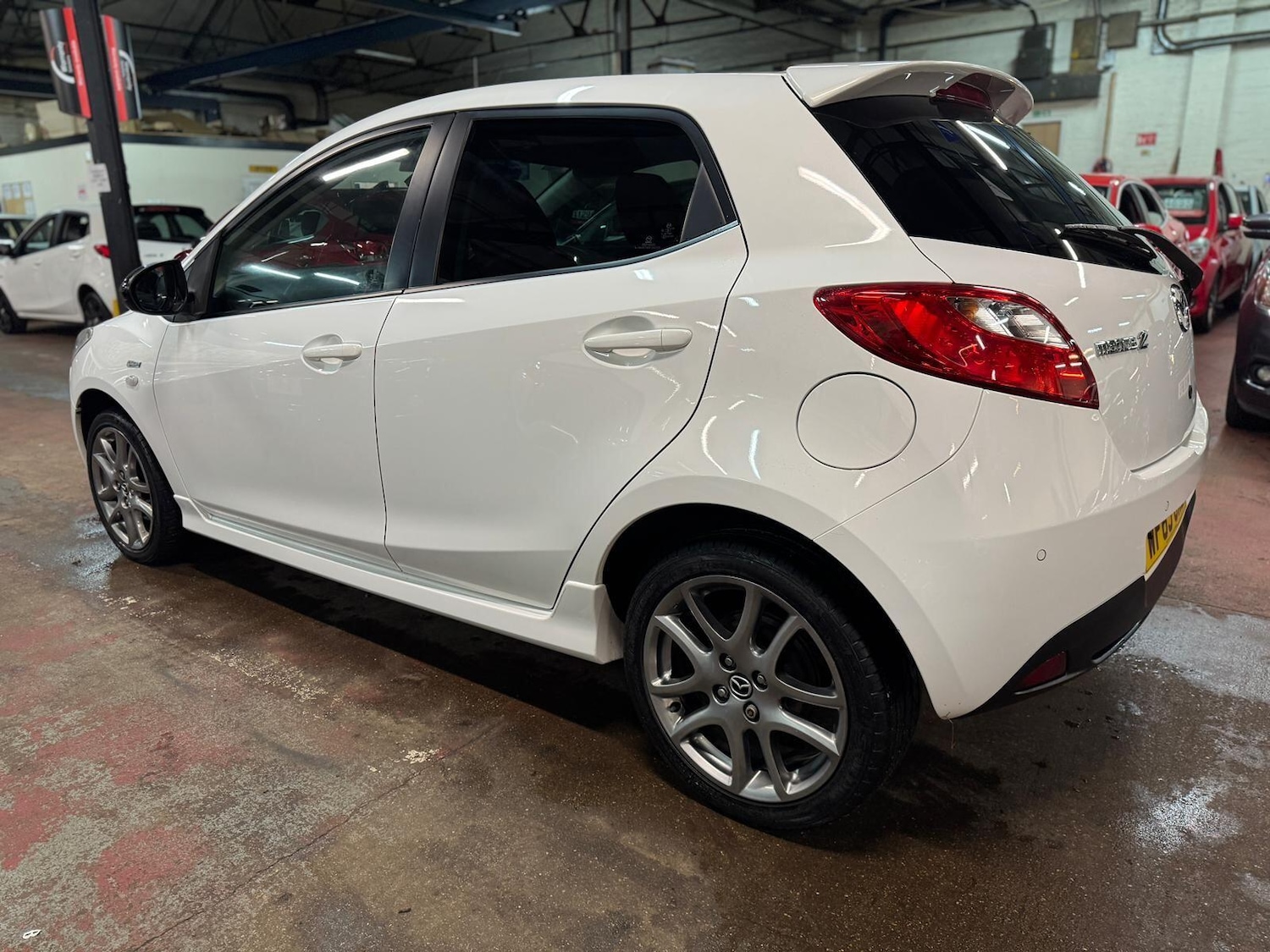 Used Mazda Mazda2 2013 for sale - 77345000: Photo 6