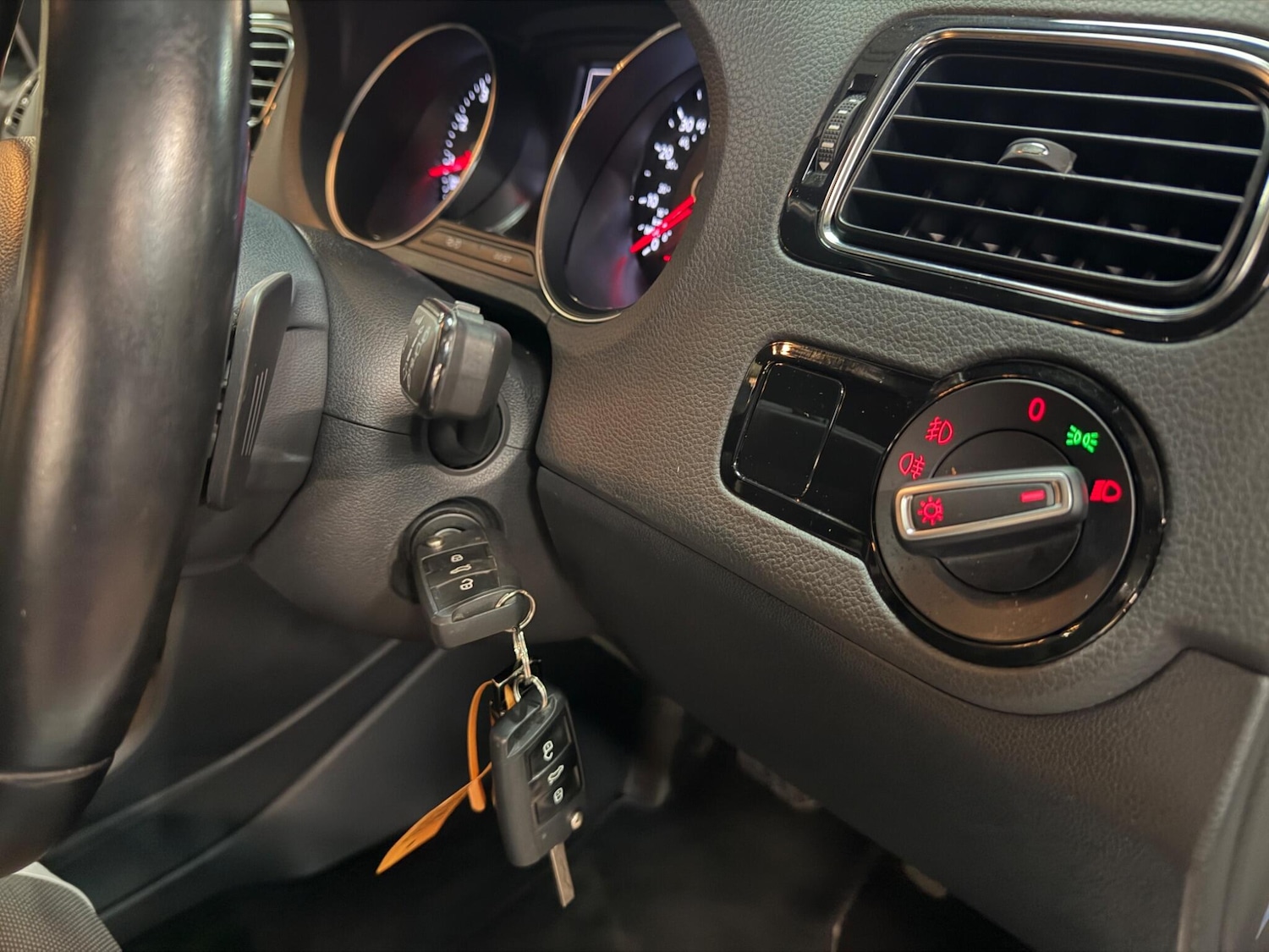 Used Volkswagen Polo for sale - 77704704: Photo 31