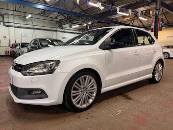 Used Volkswagen Polo 2015 for sale - 77704704: Photo