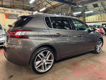 Used Peugeot 308 2014 for sale - 76839939: Photo