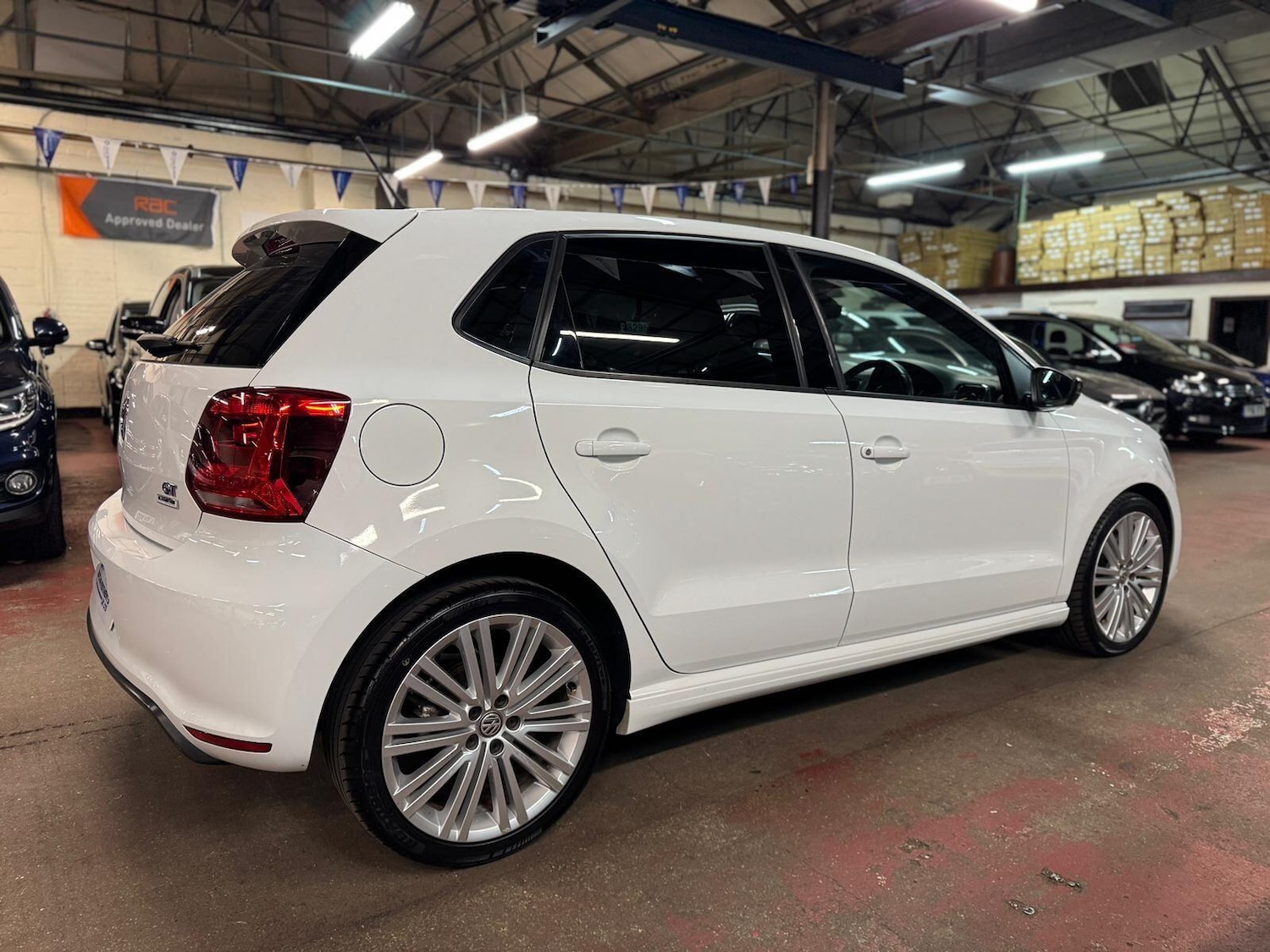 Used Volkswagen Polo for sale - 76620333: Photo 6