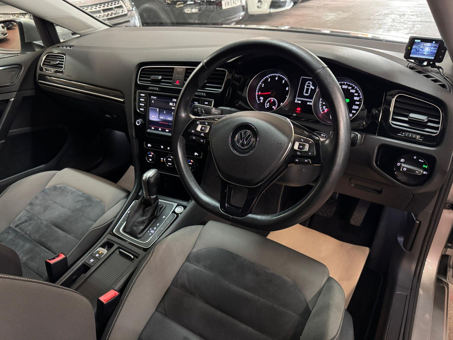 Used Volkswagen Golf for sale - 76189338: Photo 19