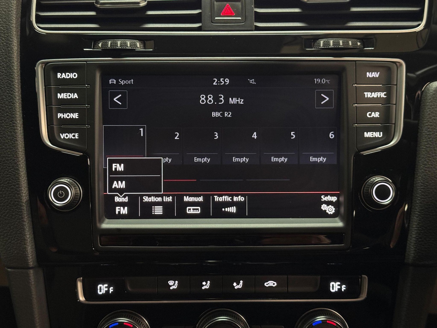 Used Volkswagen Golf for sale - 76189338: Photo 43