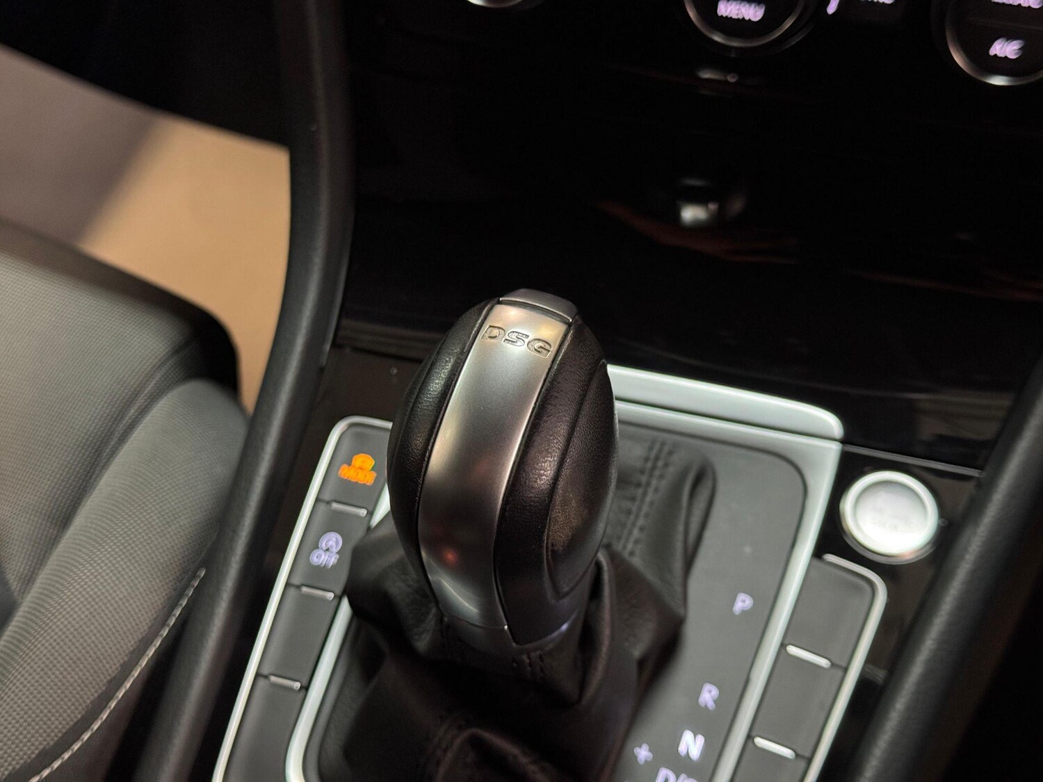 Used Volkswagen Golf for sale - 76189338: Photo 50