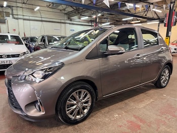 Used Toyota Yaris 2017 for sale - 78622387: Photo