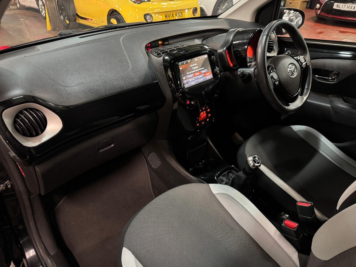 Used Toyota AYGO 2015 for sale - 77120799: Photo 21