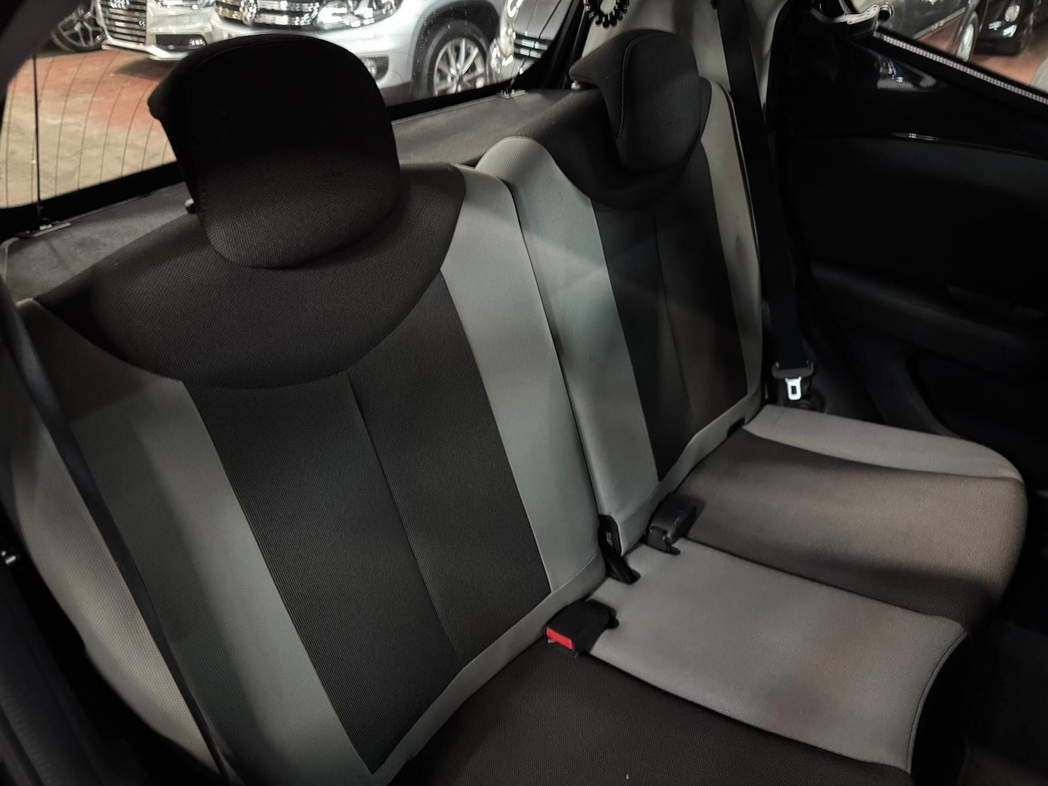 Used Toyota AYGO 2015 for sale - 77120799: Photo 24