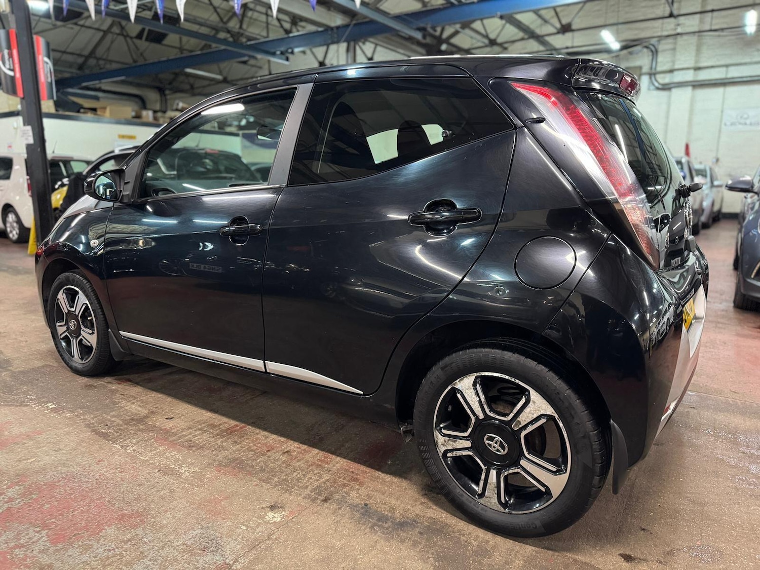 Used Toyota AYGO 2015 for sale - 77120799: Photo 6